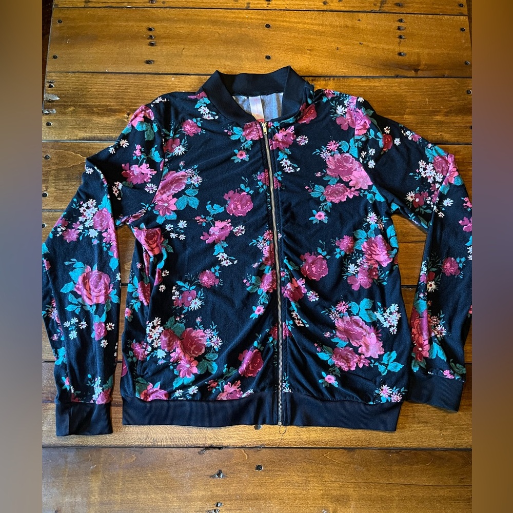 No Boundaries Black Floral Zip-Front Sweater with Pink Roses